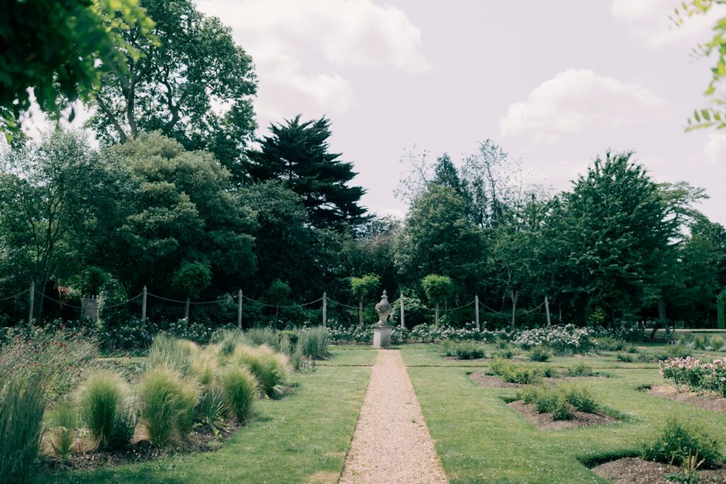 Fine art couple portraits in historic landscape Chiswick House gardens London